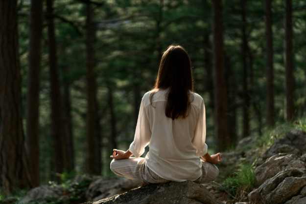 Purifying the Mind: How to Choose a Suitable Travel Destination for Meditation